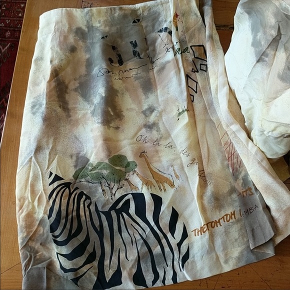 Augusta Silk safari outfit. - Picture 4 of 4